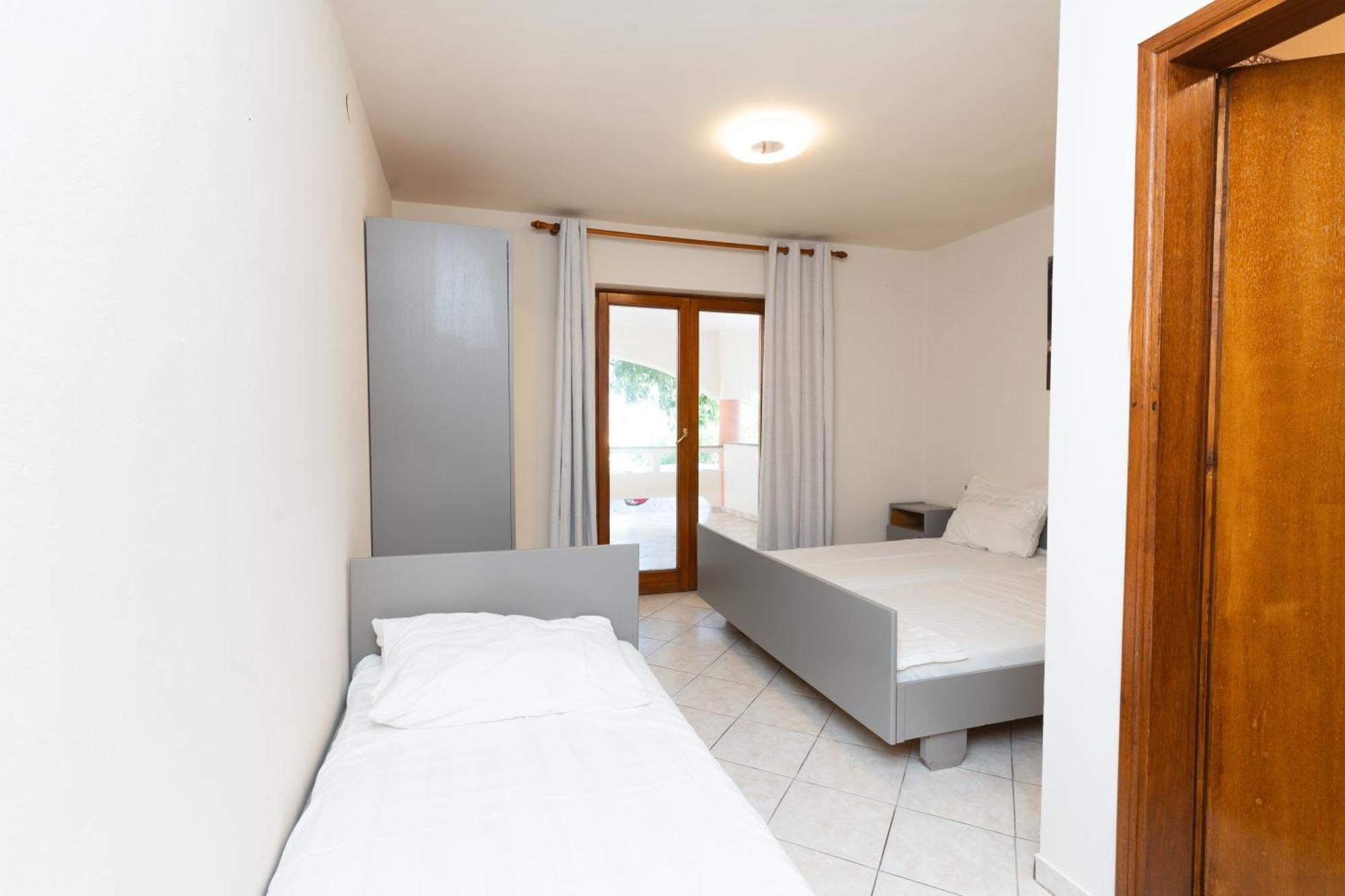 Villa Barbara Oasis Central Suite With Terrace Novalja Exteriör bild